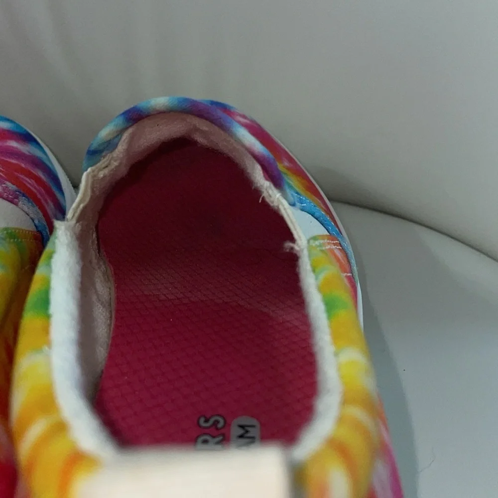 Skechers Poppy Hippy Hype Women Size 7.5 Rainbow Tie Dye Canvas Sneaker Shoe